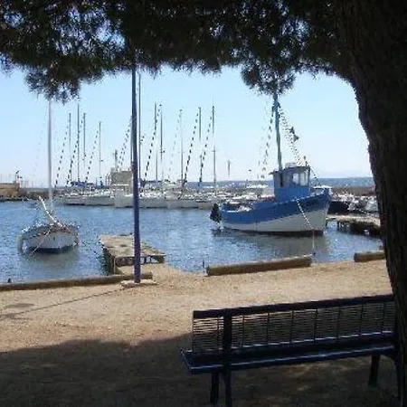 T4 T5 Vue Mer Les Pieds Dans L Eau Avec Clim Et Wifi Fibre Avec 390 Places De Parking Gratuites A Proximite Апартаменты *