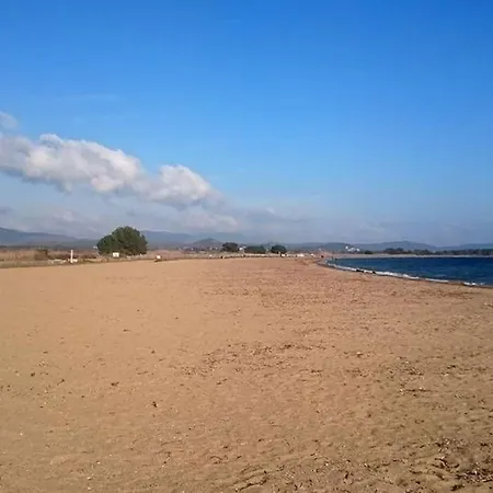 Seaside Serenity: T4/t5 With Ocean View, A/c, And Fiber Wi-fi Hyeres